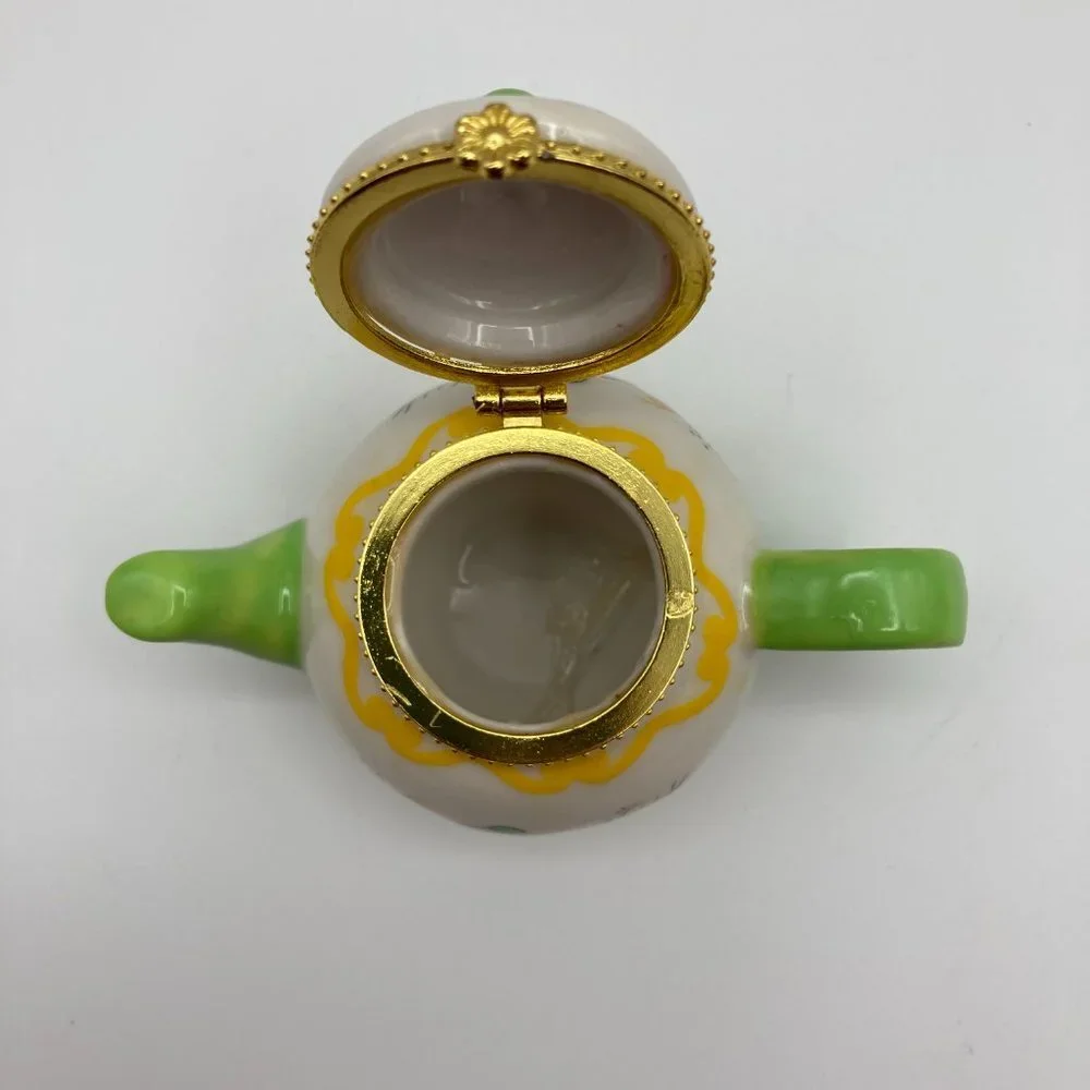 Miniature Porcelain Hinged Teapot Trinket, Pill, Jewelry Holder - Picture 7 of 7